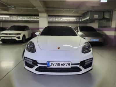 2021 Porsche Panamera