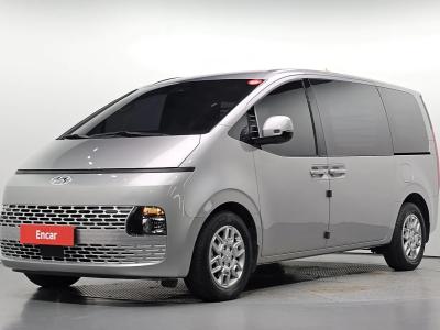 2022 Hyundai Staria