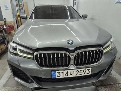 2023 BMW 5-Series