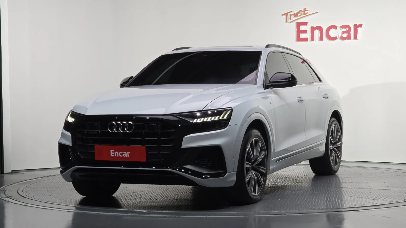 2021 Audi Q8