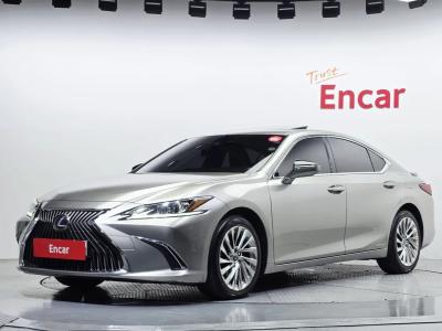 2021 Lexus ES