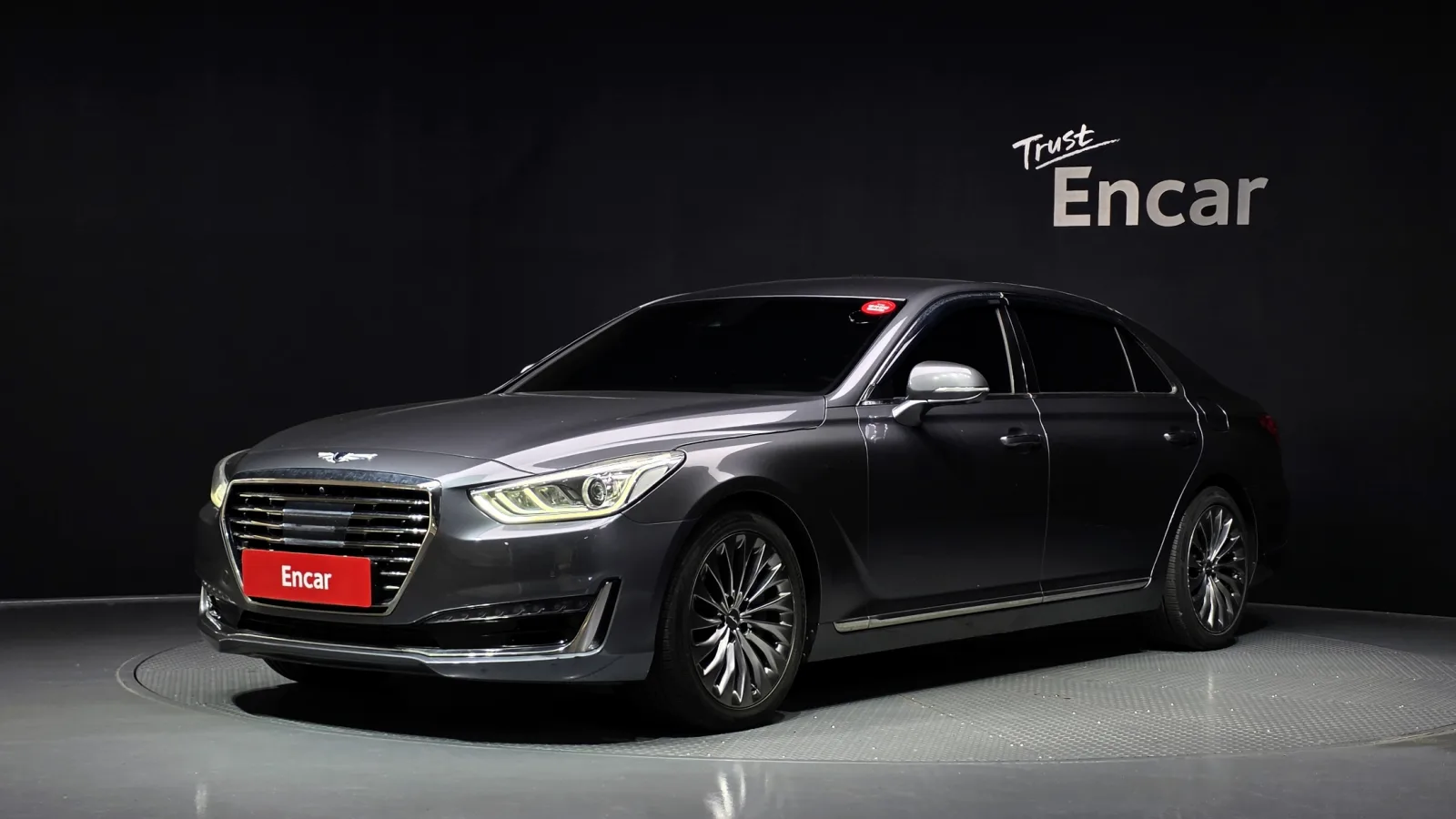 2016 Genesis EQ900
