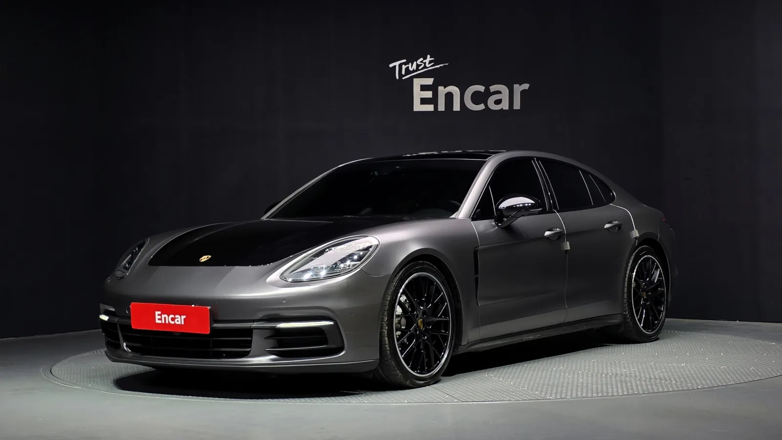 2018 Porsche Panamera