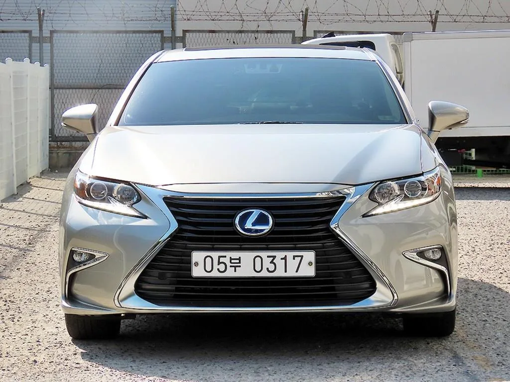 2017 Lexus ES