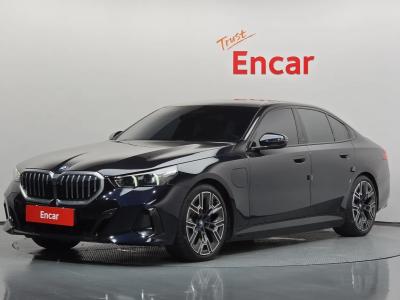 2025 BMW 5-Series