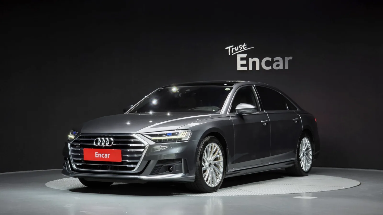 2022 Audi A8