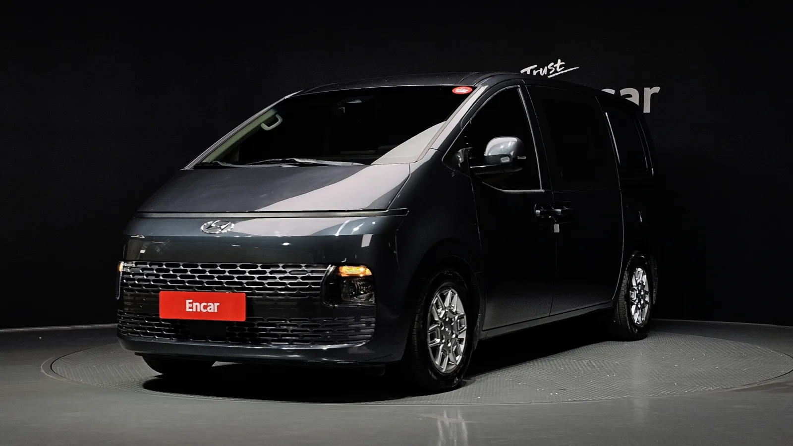 2022 Hyundai Staria