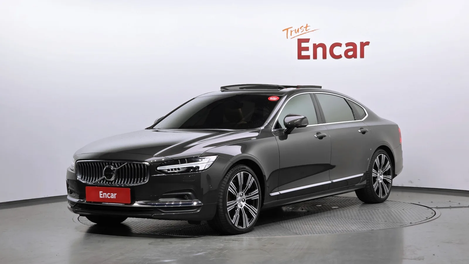 2021 Volvo S90