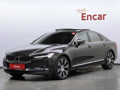 2021 Volvo S90