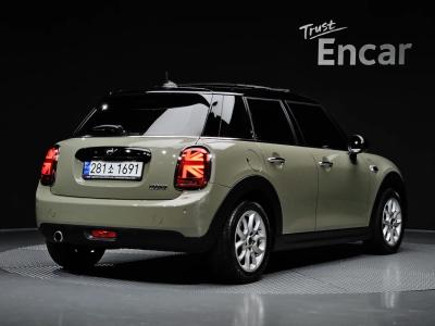 2019 MINI Cooper