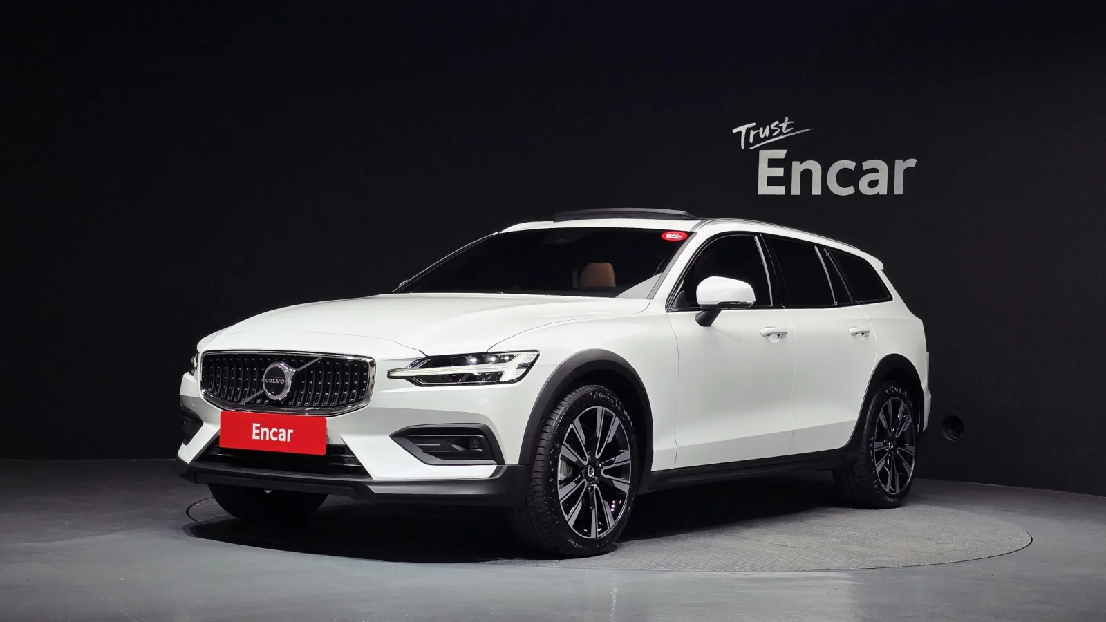 2025 Volvo V60