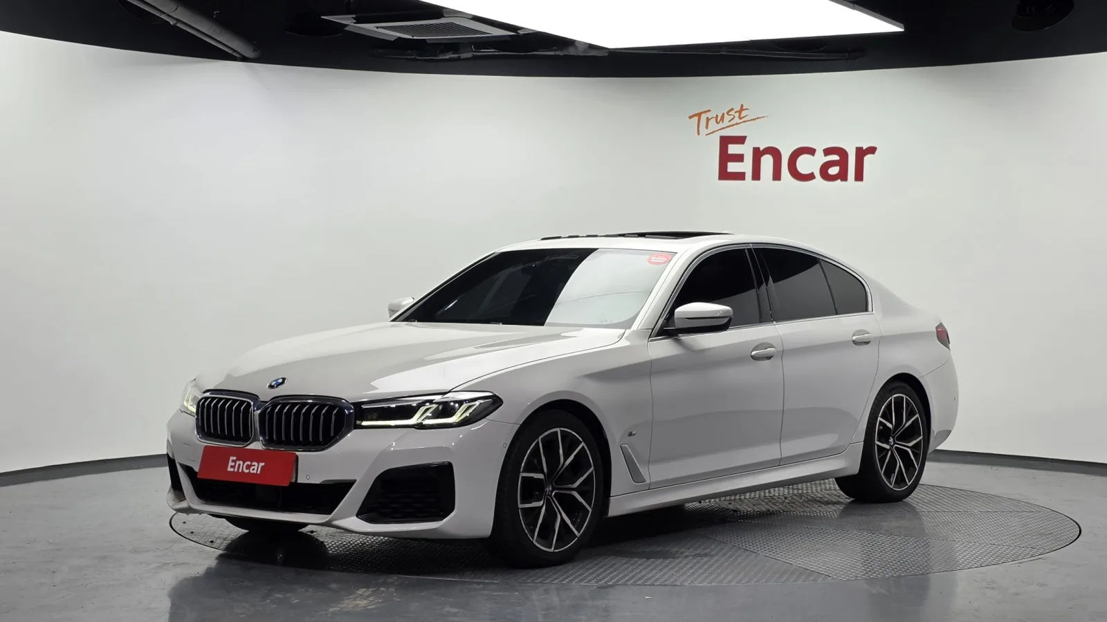 2022 BMW 5-Series