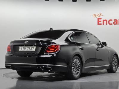 2019 Kia K9
