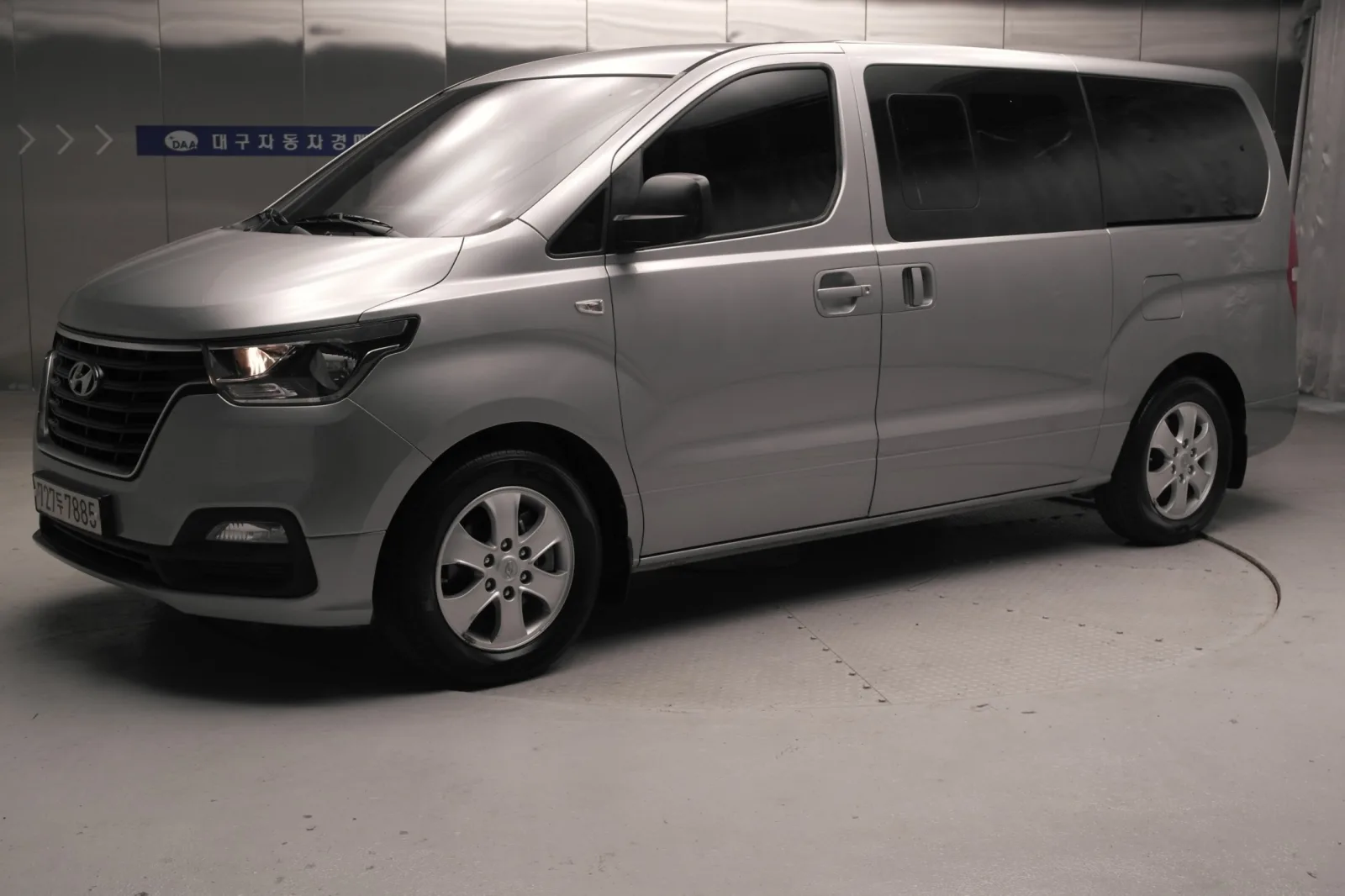 2019 Hyundai Starex