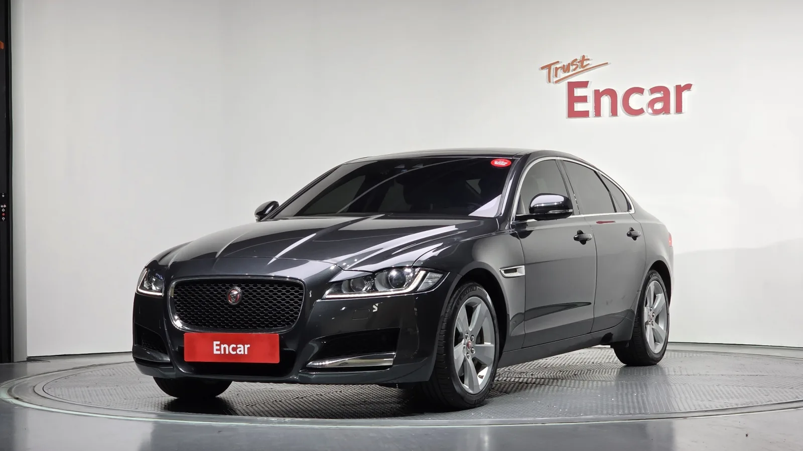 2018 Jaguar XF