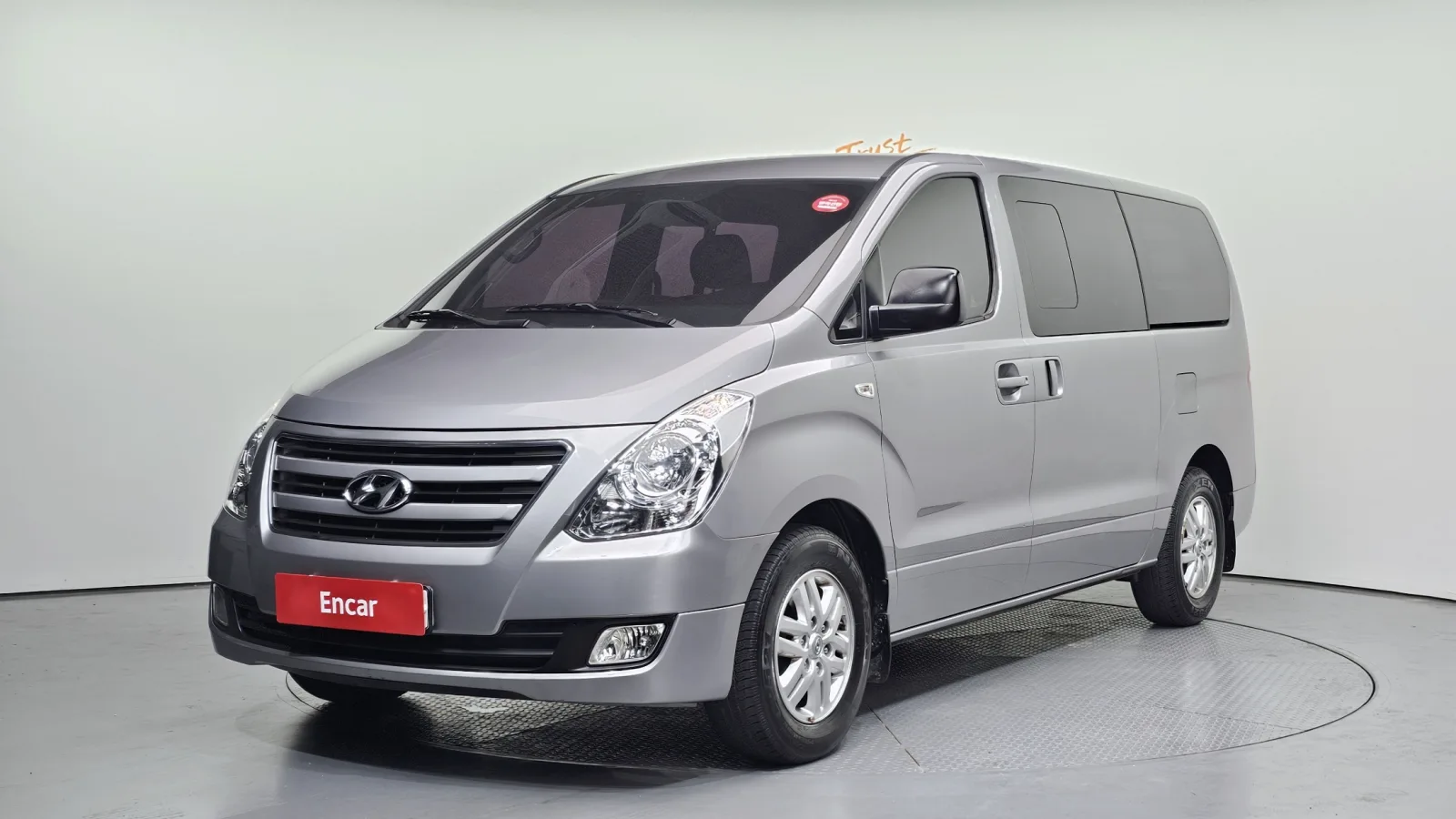 2017 Hyundai Starex