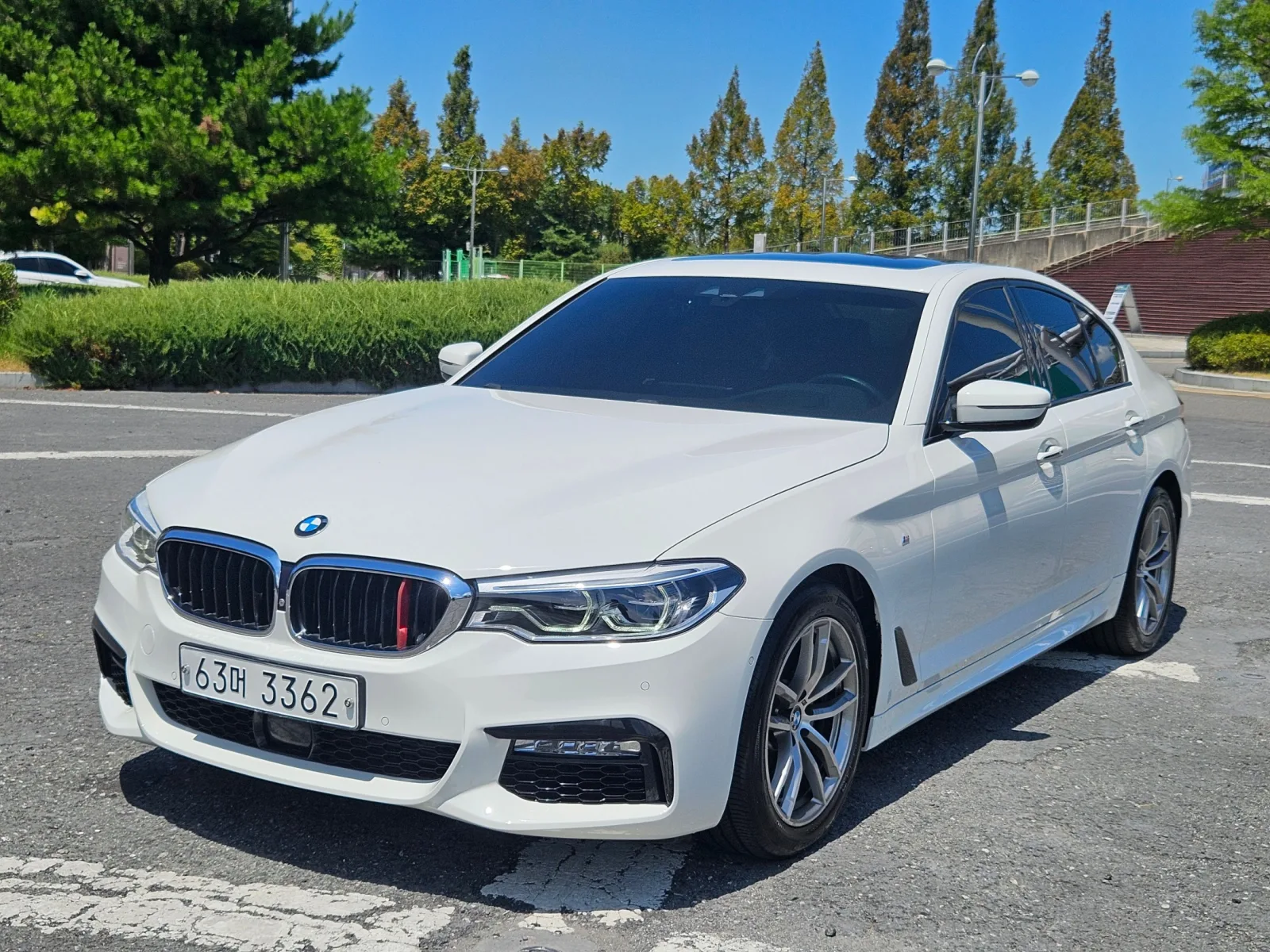 2017 BMW 5-Series