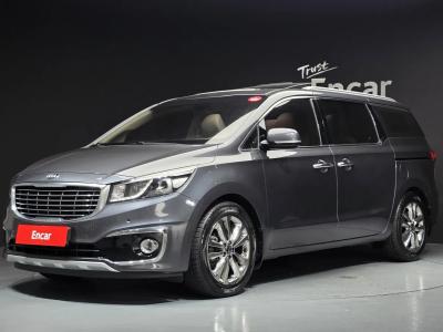 2015 Kia Carnival