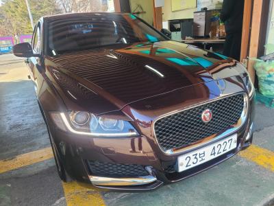 2017 Jaguar XF