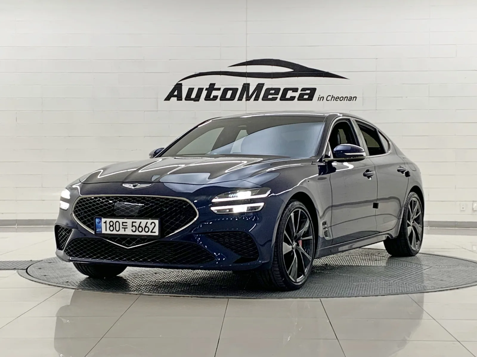 2021 Genesis G70