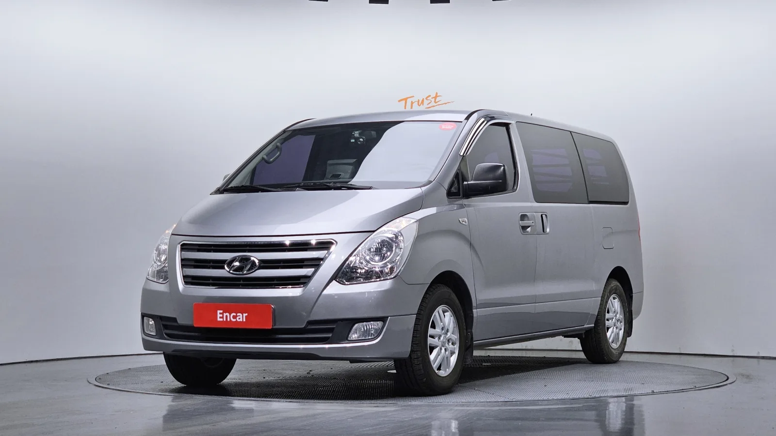 2016 Hyundai Starex