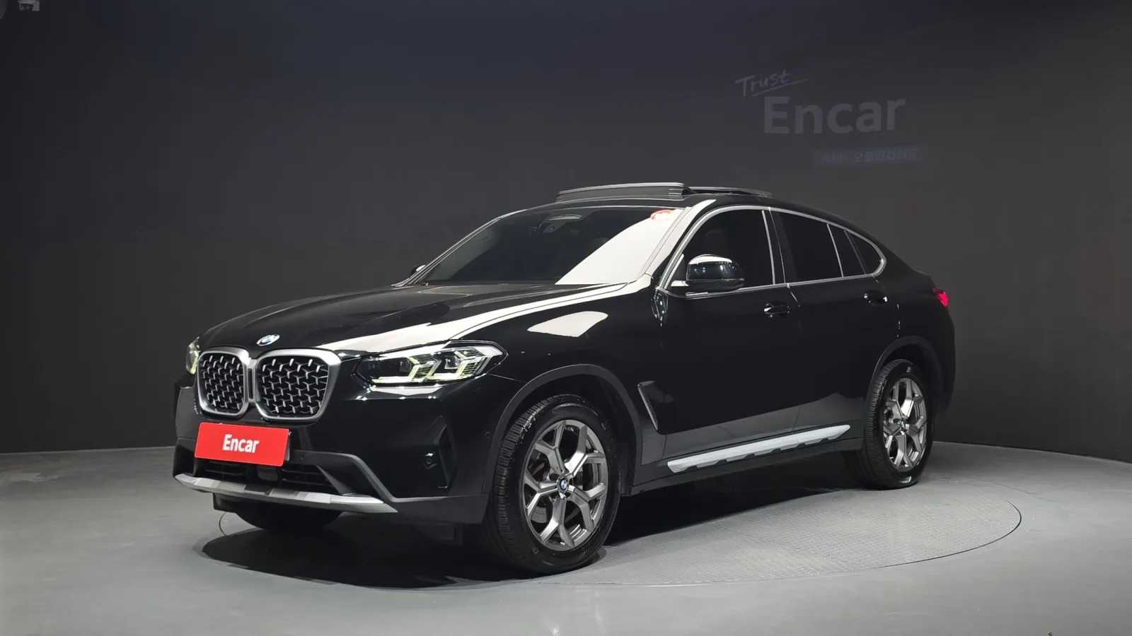 2022 BMW X4