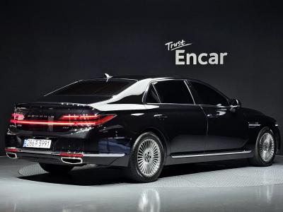2021 Genesis G90