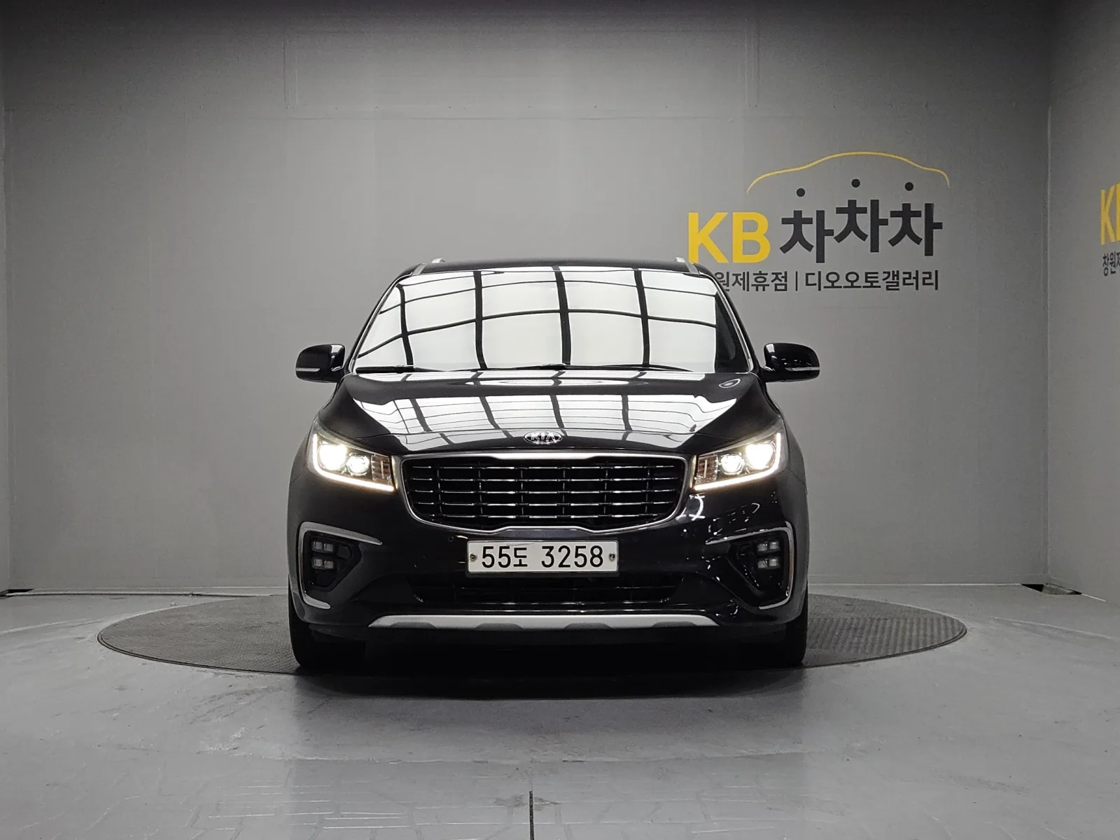 2019 Kia Carnival