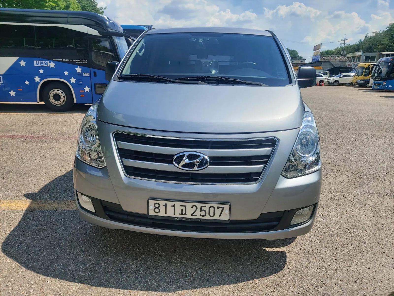 2016 Hyundai Starex