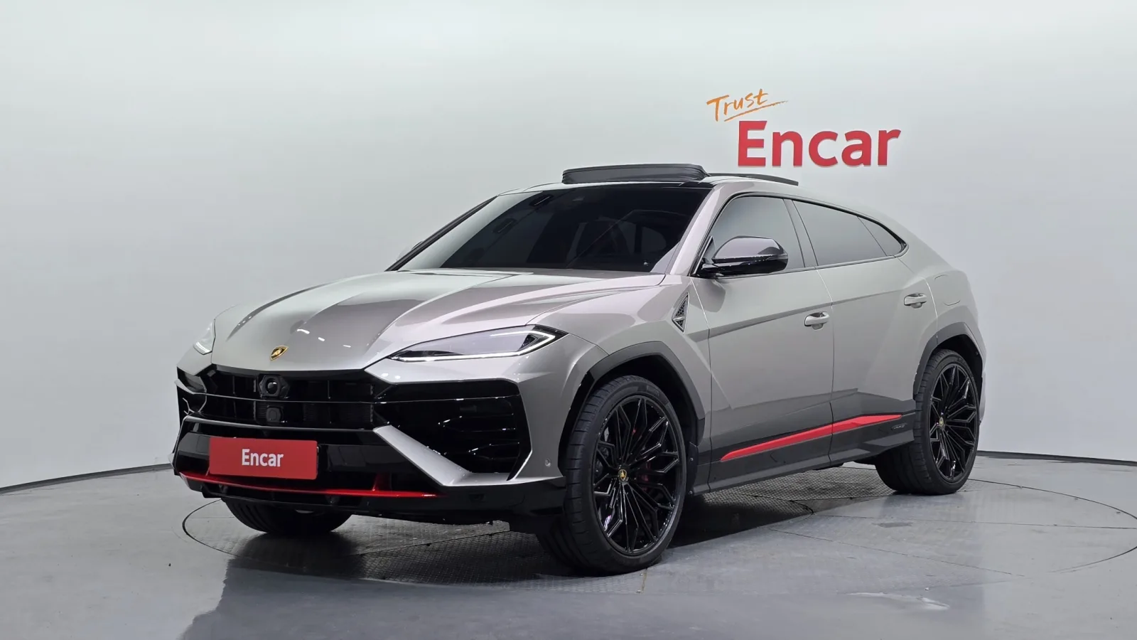 2025 Lamborghini Urus