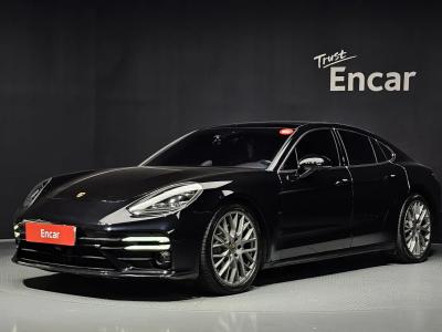 2018 Porsche Panamera