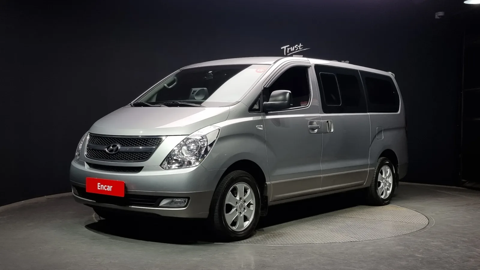 2014 Hyundai Starex