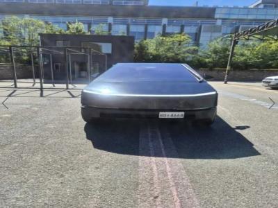 2026 Tesla Cybertruck