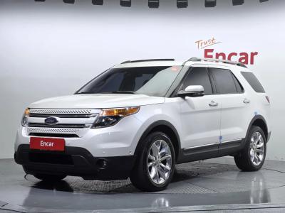 2015 Ford Explorer