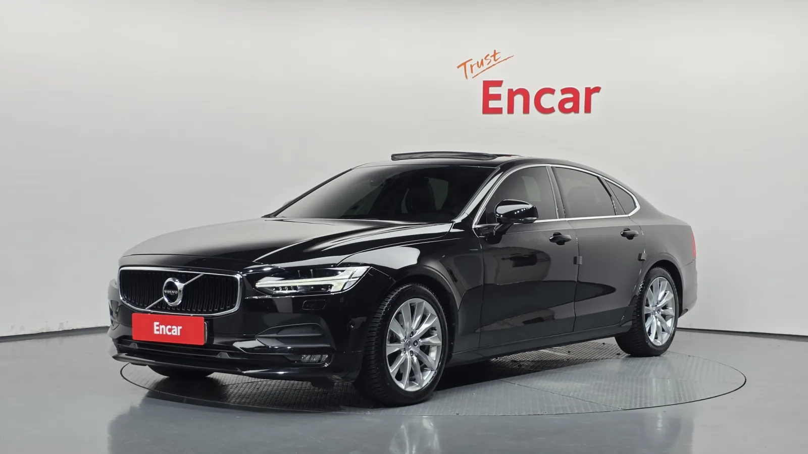 2017 Volvo S90
