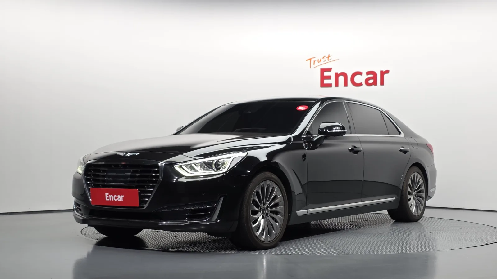 2018 Genesis EQ900