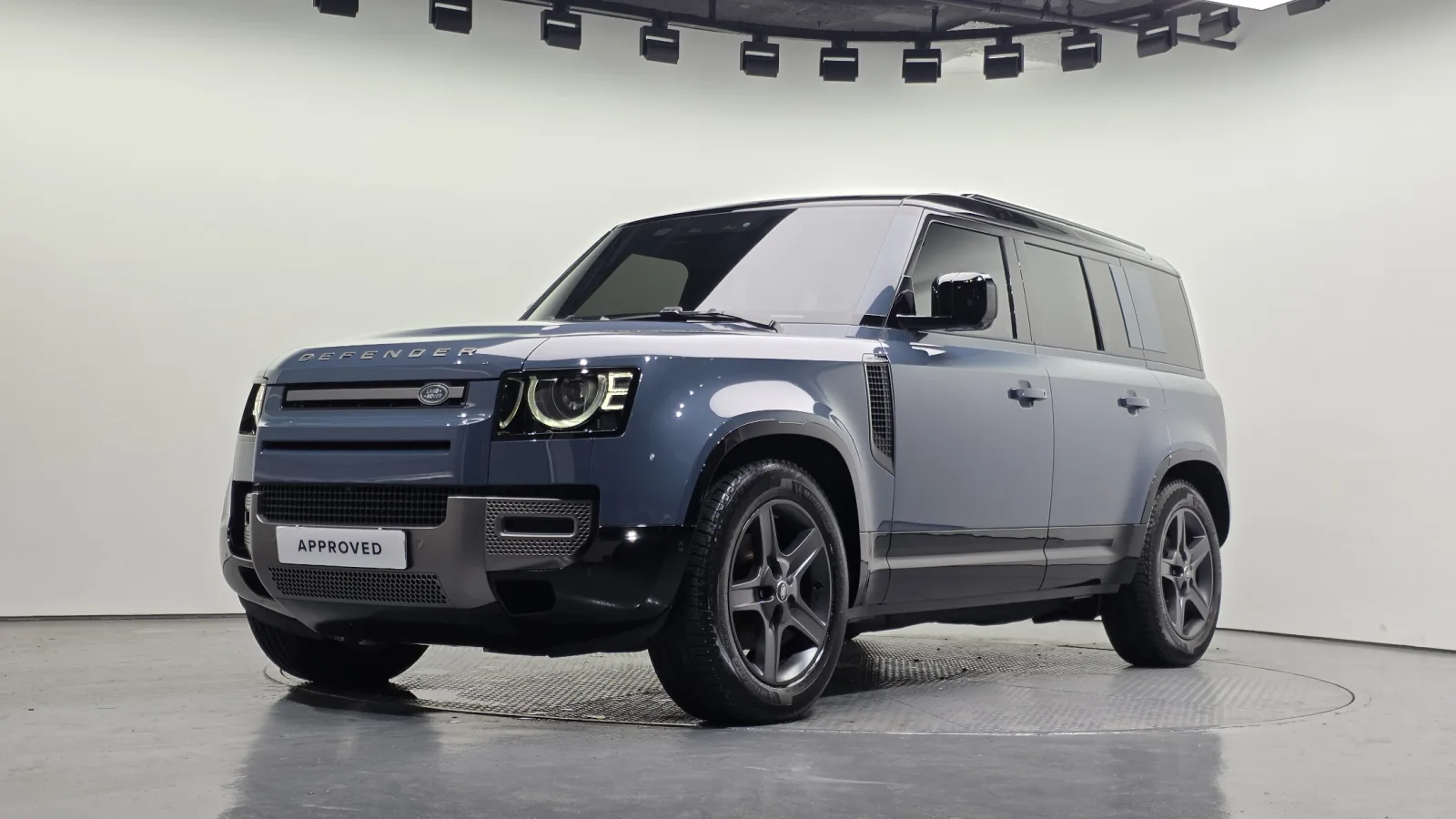 2025 Land Rover Defender