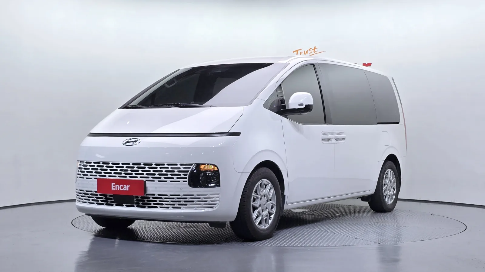 2023 Hyundai Staria