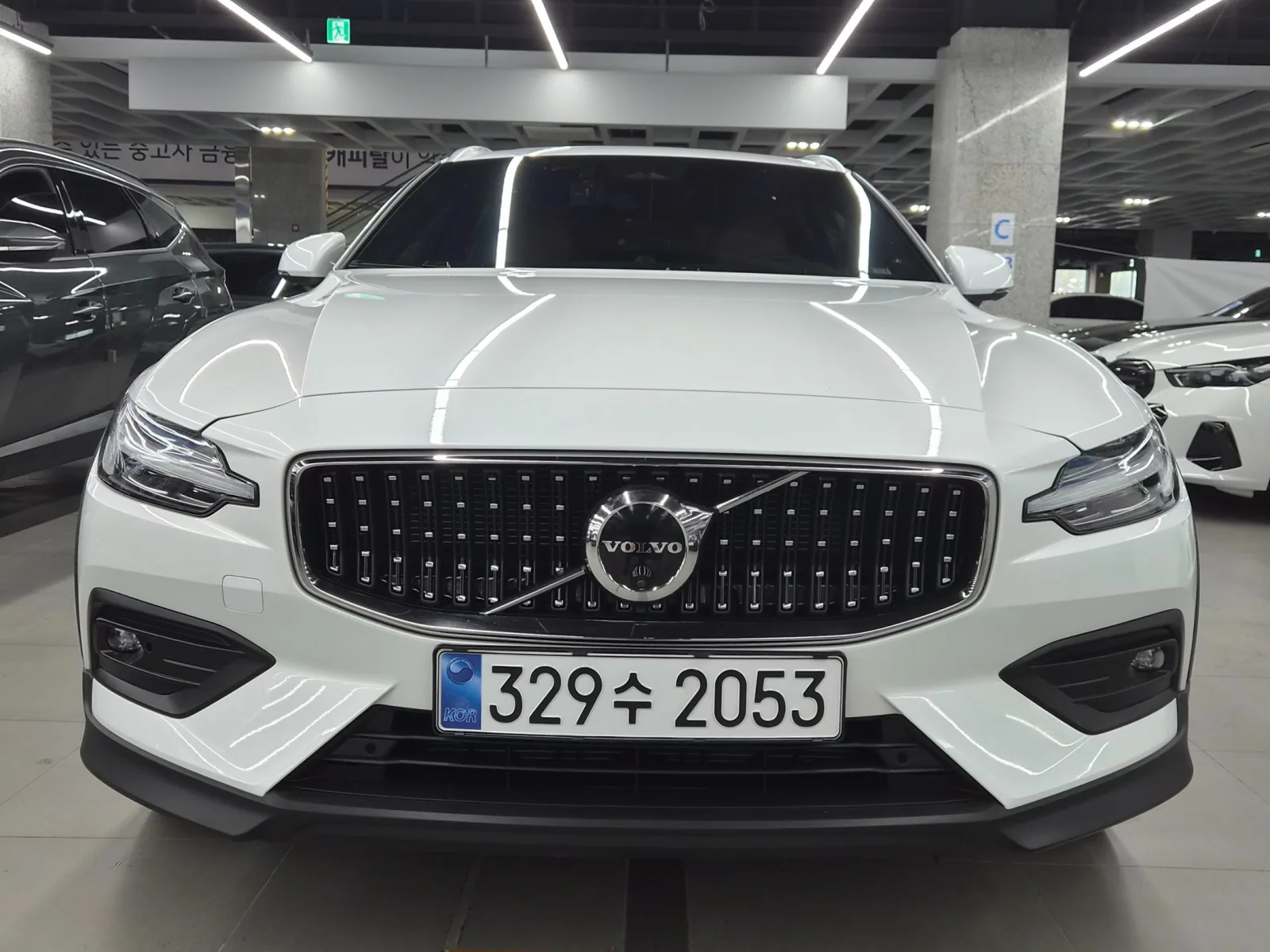 2023 Volvo V60