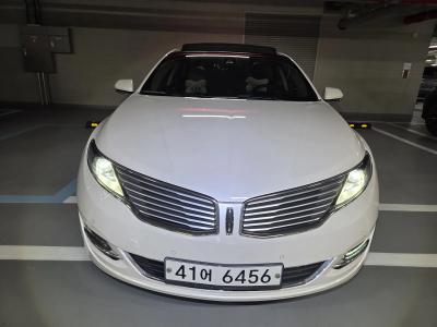2014 Lincoln MKZ