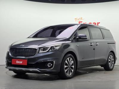2015 Kia Carnival