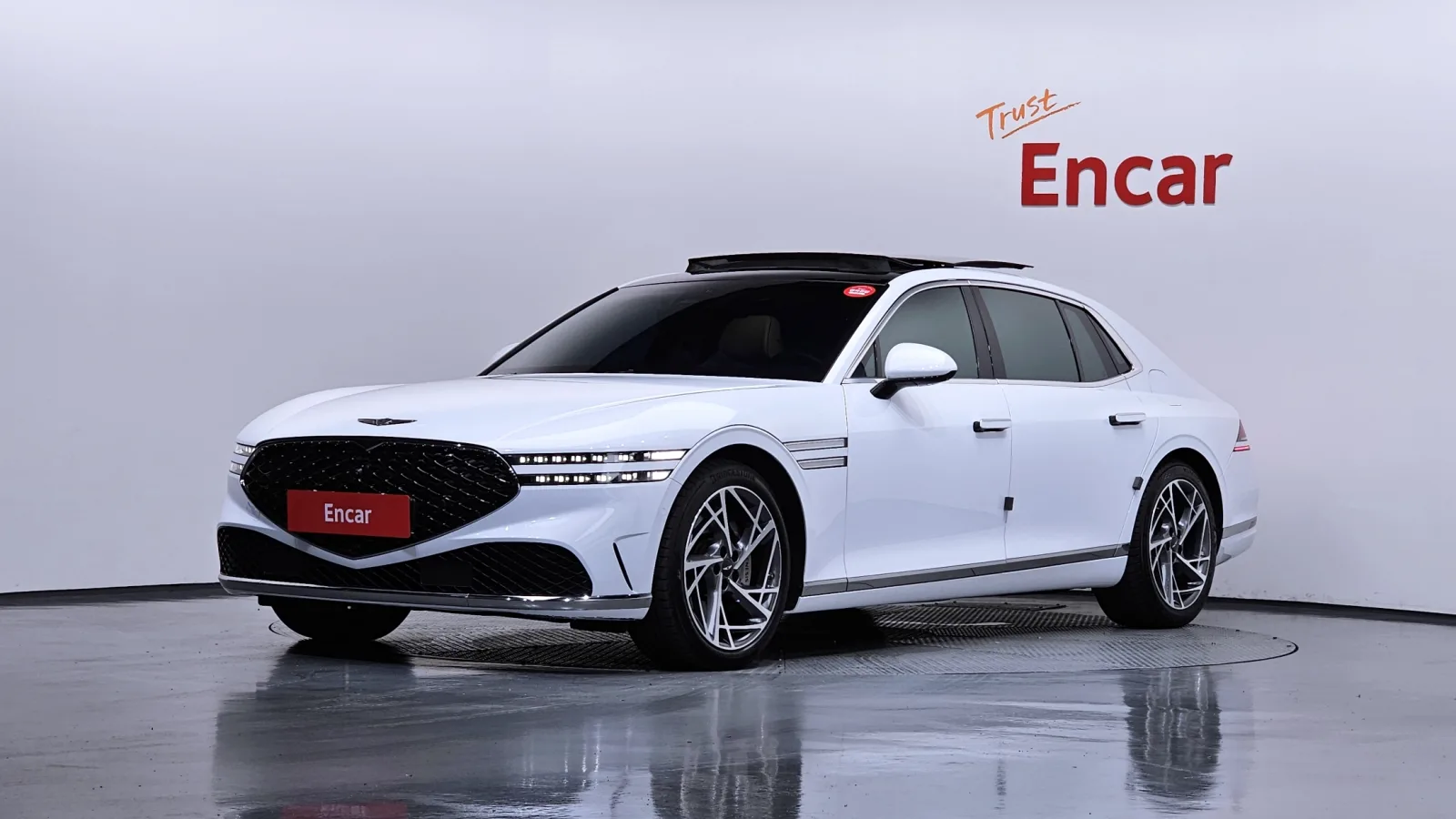 2022 Genesis G90