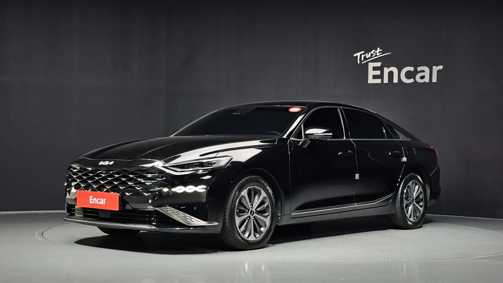 2023 Kia K8