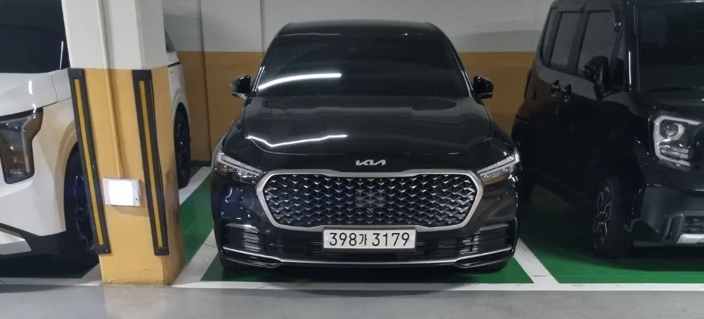 2023 Kia K9