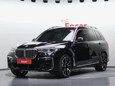 2021 BMW X7