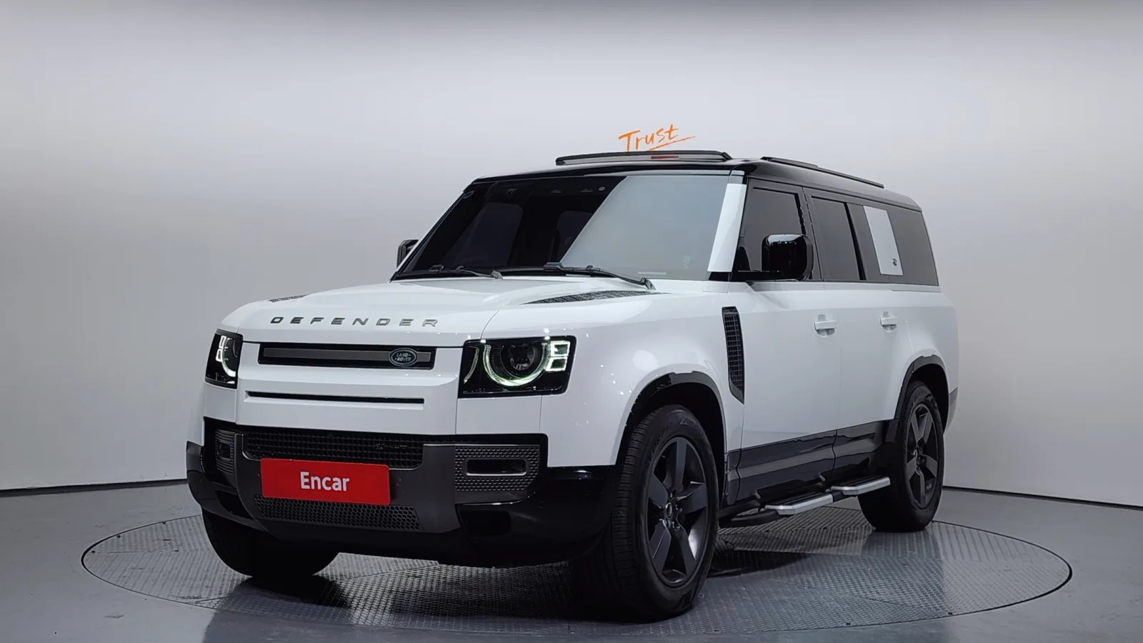 2023 Land Rover Defender