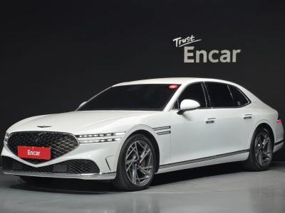 2023 Genesis G90