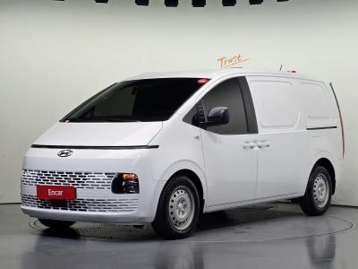 2022 Hyundai Staria