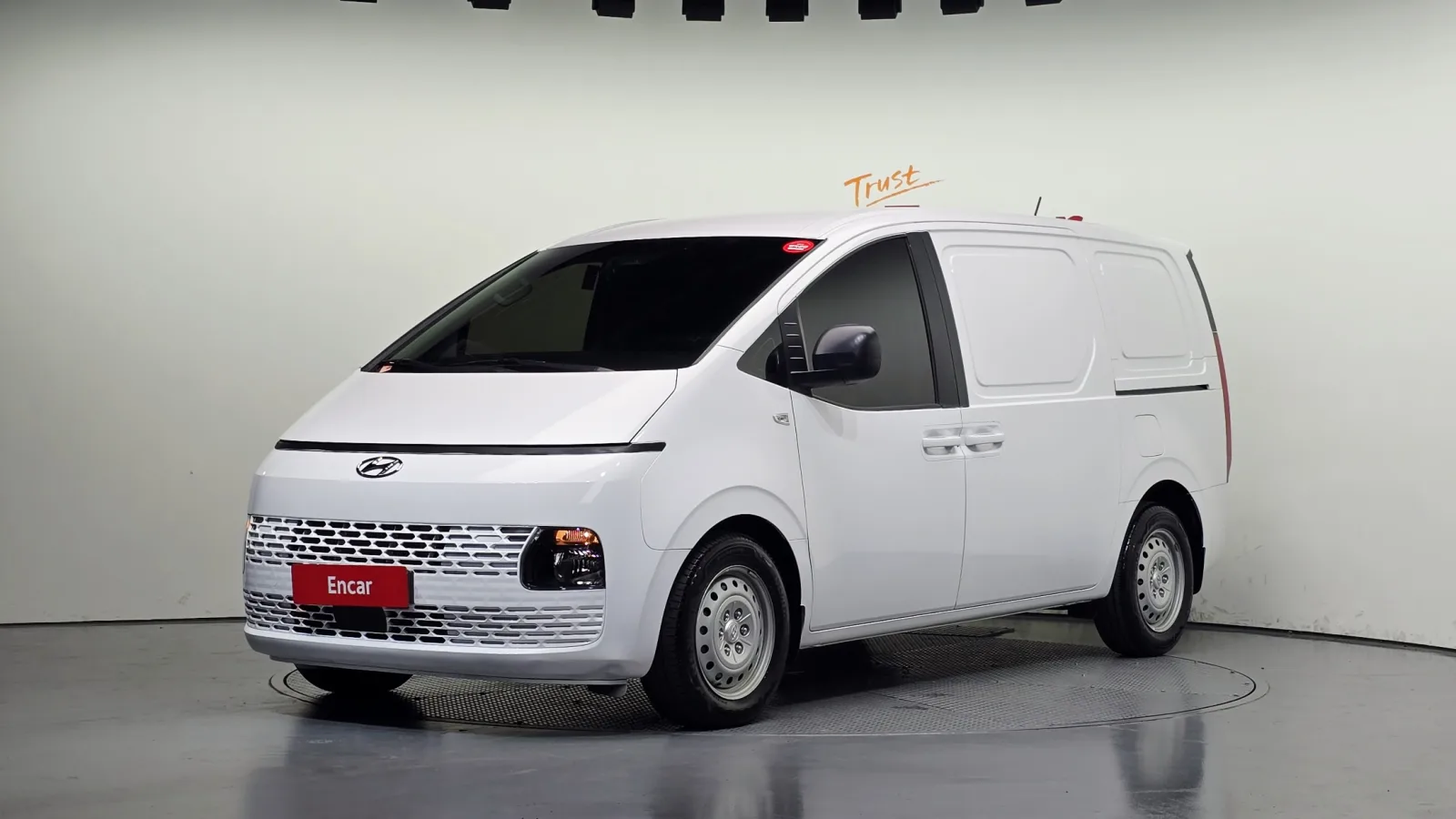 2022 Hyundai Staria