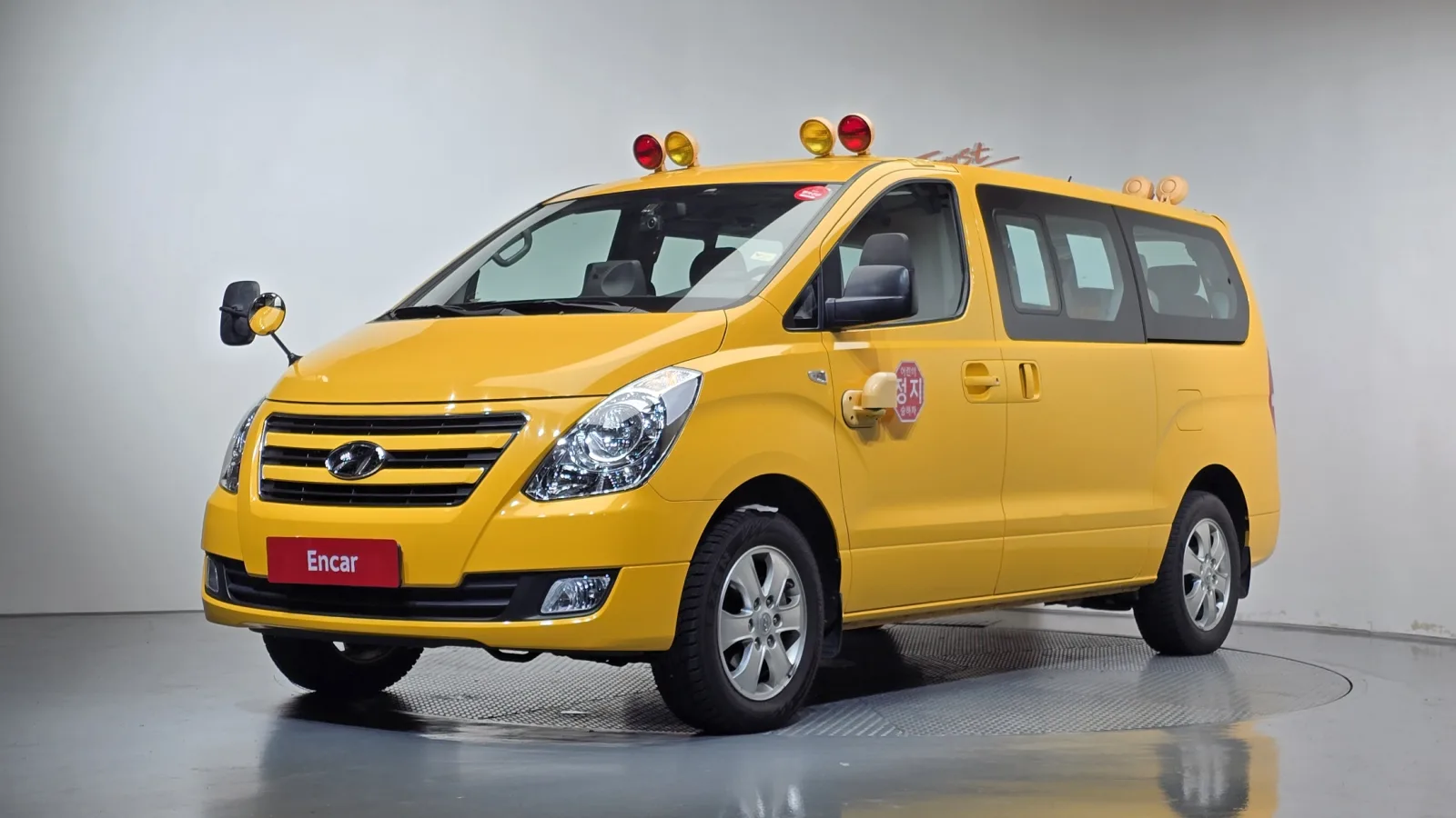 2018 Hyundai Starex